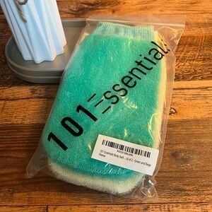 101 Essentials Green and Beige Exfoliating Gloves